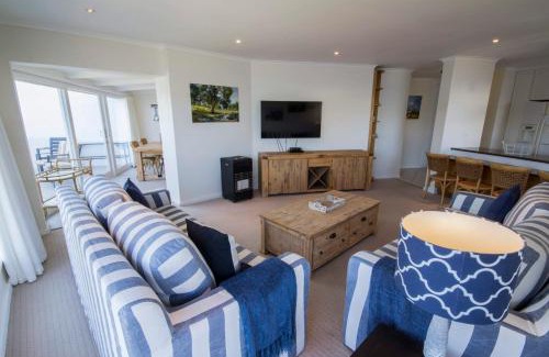 Knysna Central Apartamento | Laguna Grove Holiday Rentals