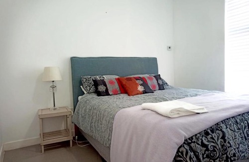 Mykonos Apartamento | Laguna Hills