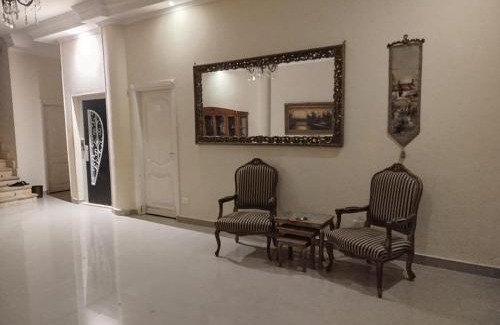 Al-'Amriyah Hotel | Laguna King - care & comfort