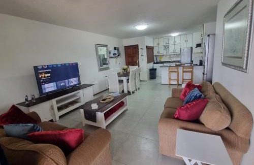 Margate Apartamento | Laguna La Crete 35