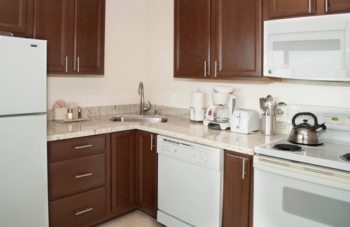 Laguna Beach Hotel | Laguna Shores Studio Suites