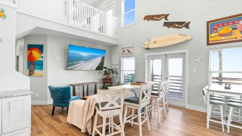 Flour Bluff Casa | Laguna Sunrise by AvantStay Water Views, Private Pool Minutes to Padre Island & Beaches