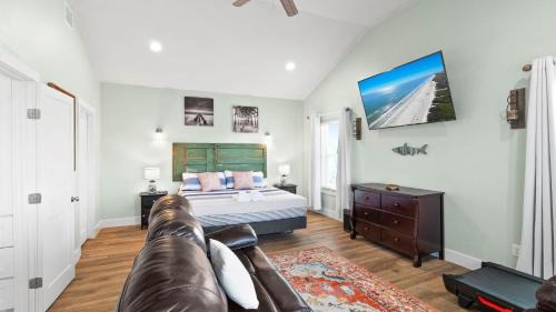 Flour Bluff Casa | Laguna Sunrise by AvantStay Water Views, Private Pool Minutes to Padre Island & Beaches