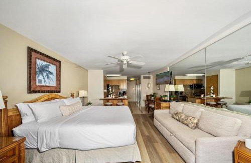 Historic Lahaina Front Street Apartamento | Lahaina Shores 507 · LS 507 West Maui Studio with Stunning Ocean