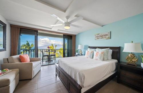 Historic Lahaina Front Street Apartamento | Lahaina Shores 523 · LS 523 Direct Beachfront Studio with Stunni