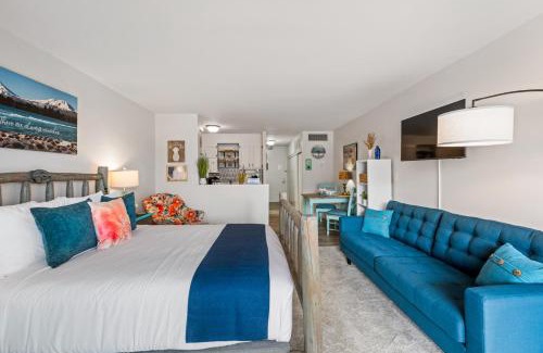 Historic Lahaina Front Street Casa | Lahaina Shores Beach Resort 206