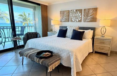 Historic Lahaina Front Street Apartamento | Lahaina Shores Oceanfront Studio