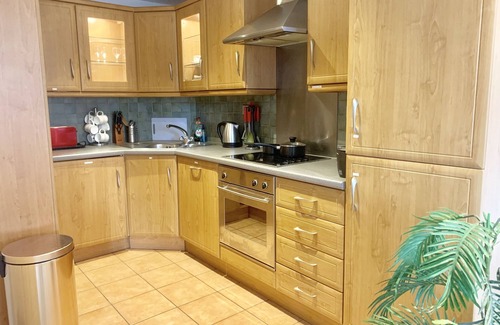 Kettering Apartamento | Lahnstein Court - Town Center Apartment