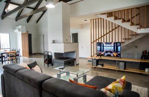 Balotesti Casa | LaHuzur - Casa de Vacanta - Therme Balotesti & Aeroport Otopeni