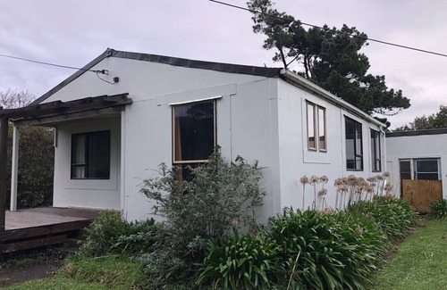 Mokihinui Casa | Laid back retreat, footsteps to the sand and river mouth, with stunning scenery.