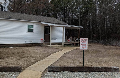 Jonesboro Casa | Laidback home for laidback people
