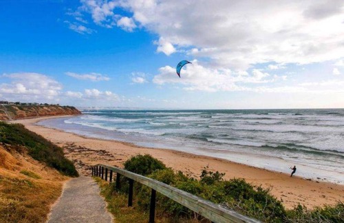 Seaford Casa | Laidback Seaford Family Retreat 200m from Beach