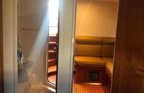 Mergellina Alquiler De Eote | Lainapolicharteryacht