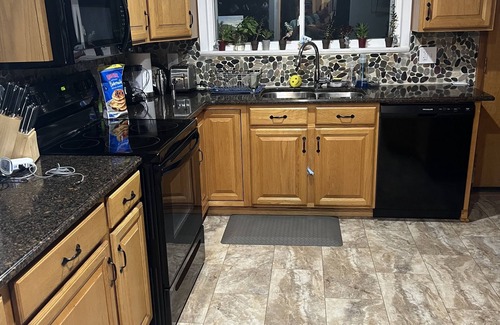 Penn Yan Casa | "Lair at the Lake" House Right on Keuka Lake