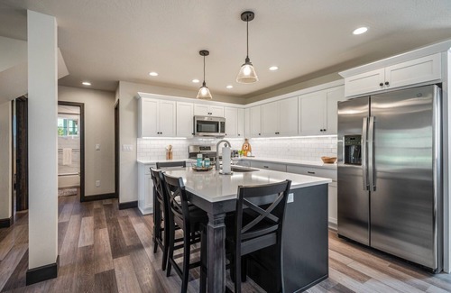 Dover Bay Casa | Lair Of The Bear - 3 Bedroom 2 Bath Parkside Bungalow