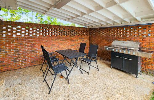 Thomas Drive Casa | Laird Lagoon