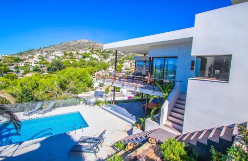 El Portet Villa | Laja - panoramic hillside holiday house in Moraira