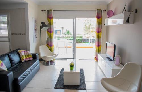 Puerto de Santiago Apartamento | Lajas De Chapin FREE WIFI