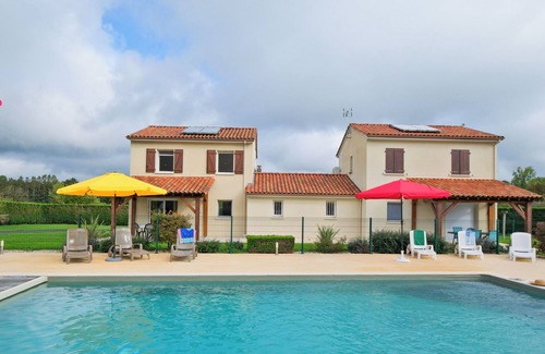 Savignac-les-Eglises Casa | L’Ajuda – Casa con aire acondicionado y piscina compartida en Savignac-les-Églises