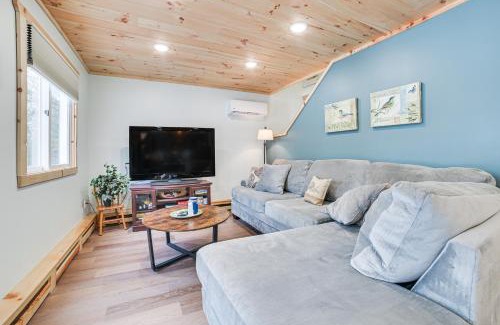 Herron Casa | Lake Access and Dock Remote Mio-Area Cottage