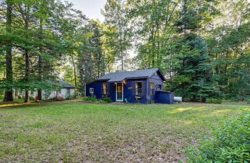 Gladwin Casa | Lake Access and Kayaks Gladwin Cottage Near Golfing