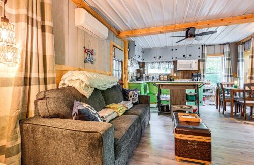 Gladwin Casa | Lake Access and Kayaks Gladwin Cottage Near Golfing
