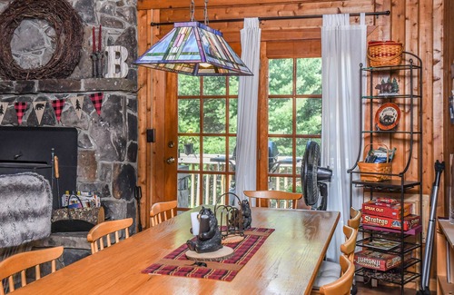 Sky Valley Casa | Lake access chalet with lots of community amenities!