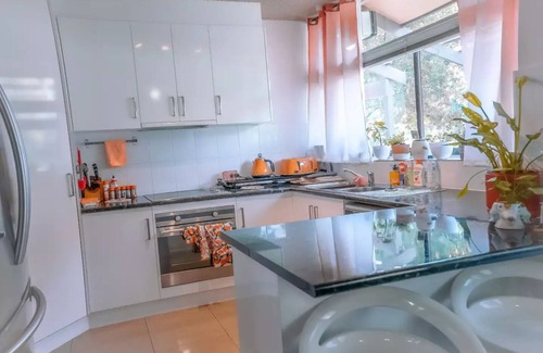 West Lakes Casa | Lake access, Golf Course, Kayak, Paddle Board & FUN sleeps 8