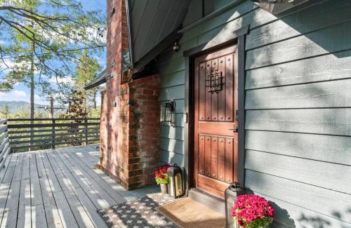 Lake Arrowhead Casa | Lake Access Lake Views Game Room Fire Pit Studio