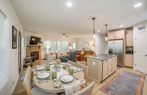 Canadian Lakes Casa | Lake Access, Pools & More: Family Home in Stanwood