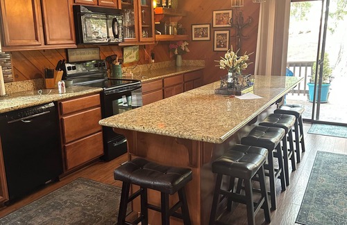 Peninsula Village Cabina | Lake Almanor Peninsula Cabin In The Pines