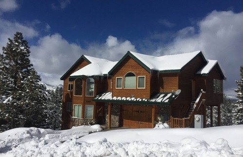South Lake Tahoe Villa | Lake and Mountain View Villa near Heavenly california base