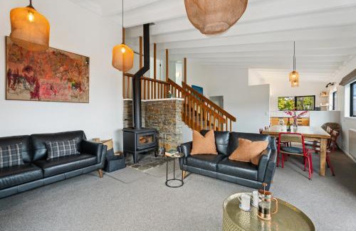 Queenstown Casa | Lake and Mountain Views - Central Queenstown