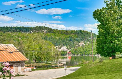 Barton Apartamento | Lake and Mtn Views Vermont Couples Retreat!