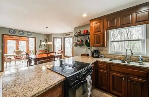 Waleska Cabina | Lake Arrowhead GA Modern Rustic Private Mountain Cabin Chalet Home