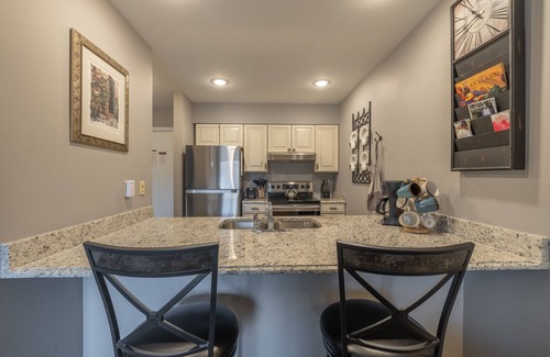 Innsbrook Condominio | Elegante condominio de estudio con vista a las orillas del lago Aspen
