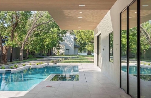 Green Park Casa | Lake Austin Waterfront Main House: Golf+Wake+SXSW