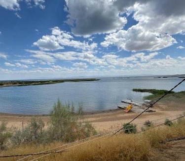 Navoiy Province Complejo | LAKE AYDARKUL Yurt Camp AND RESORT