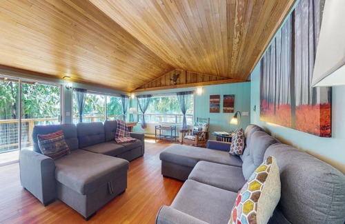 Grapeview Casa | Lake Benson Rendezvous
