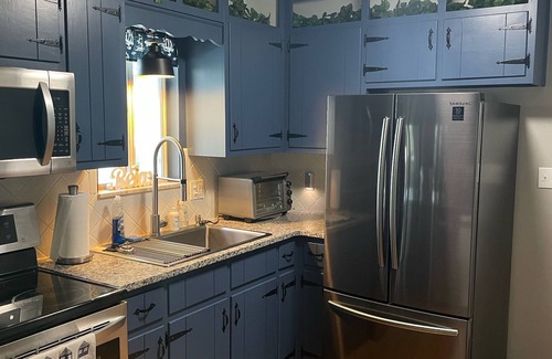 Sloans Valley Casa | Lake Bluff Paradise on Lake Cumberland. Newly added game room and hot tub!