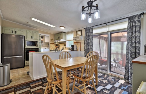 Crystal Beach Casa | Lake Bomoseen Bungalow 3 Bedroom Home