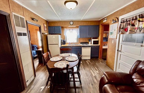 St Germain Cabina | Lake Breeze Loons Landing Resort Cabin 4