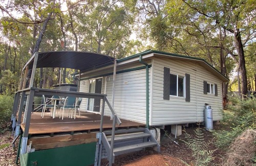 Hoffman Chalet De Esquí | Lake Brockman Tourist Park - Park Home or Cottage