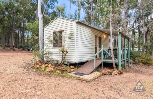 Hoffman Chalet De Esquí | Lake Brockman Tourist Park - Cabin