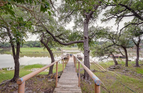 Brownwood Casa | Lake Brownwood Home with Private Boat Dock!