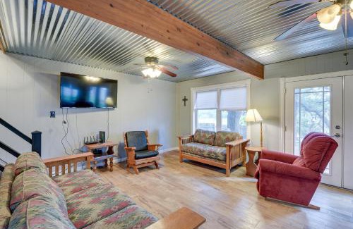 Brownwood Casa | Lake Brownwood Home with Private Boat Dock!