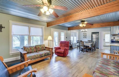 Brownwood Casa | Lake Brownwood Home w/ Private Boat Dock!