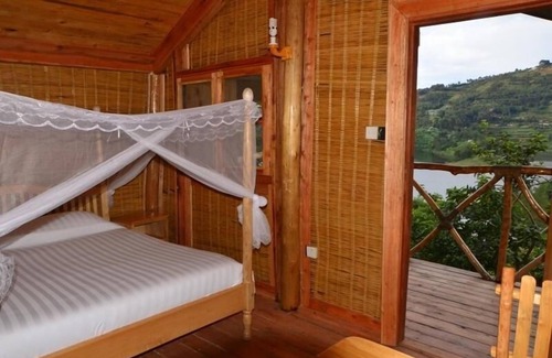 Kabale Cabina | Lake Bunyonyi Eco Resort
