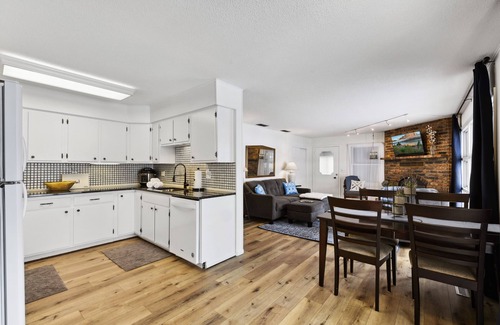 Annandale Cabaña | Lake Cabin with HOT TUB, Updated, Flat Lot, Sandy Beach, Games and Lake Toys!