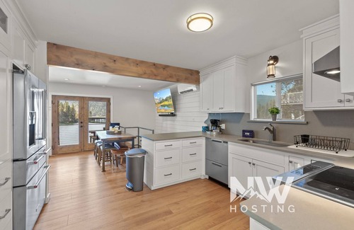 Coeur d'Alene Casa | Lake CDA: Soak, Paddle, Dock & Unwind